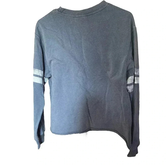 WALT DISNEY WORLD MICKEY MOUSE GRAY TOP WITH LONG SLEEVES - Picture 2 of 3